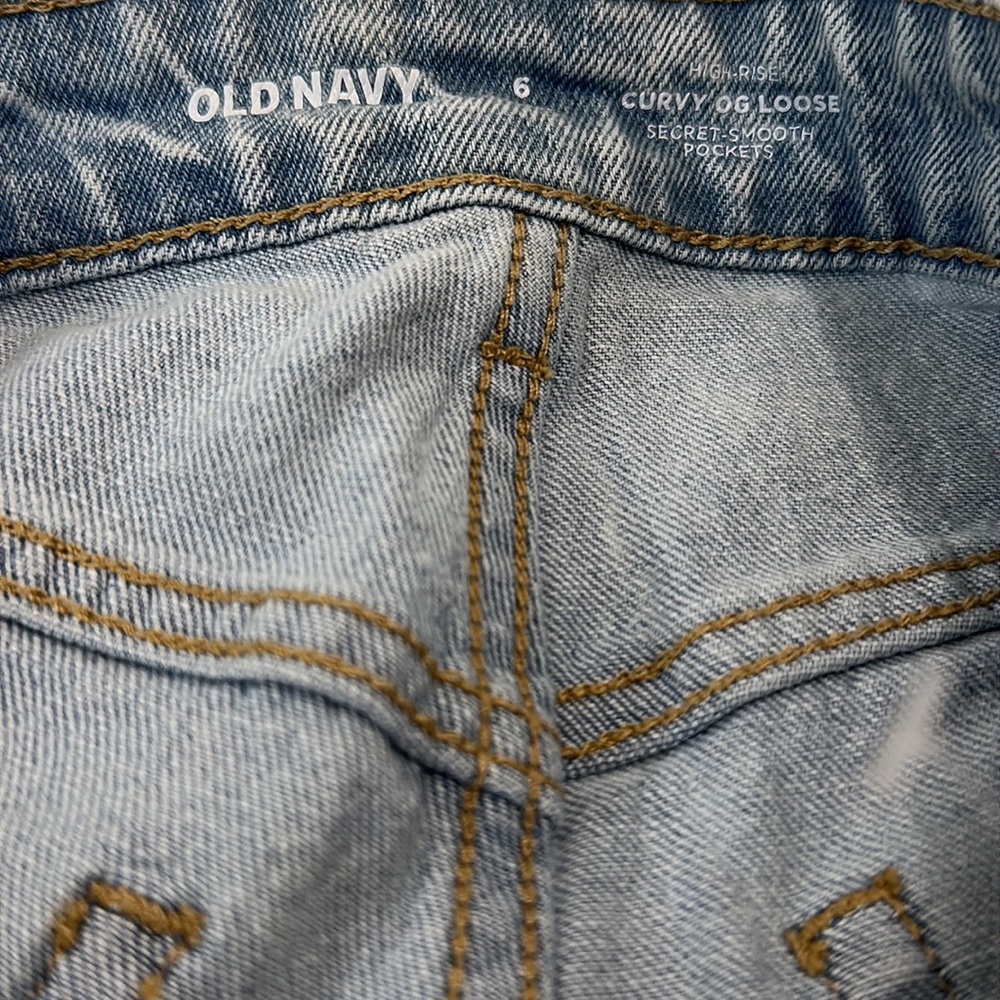 Old Navy High Rise Women's Jeans - NWT - Picture 3 of 5